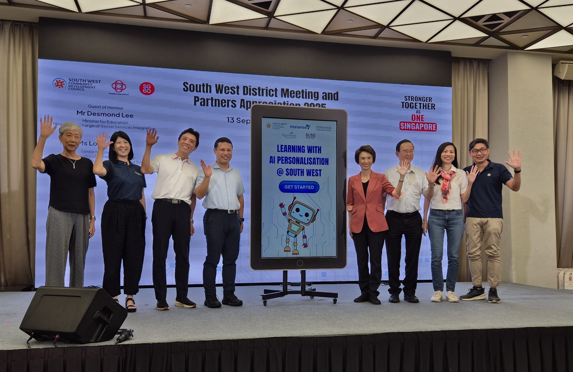 Education Minister Desmond Lee and partners at the launch of Learning with AI Personalisation in Singapore, powered by Luminee Learning.
