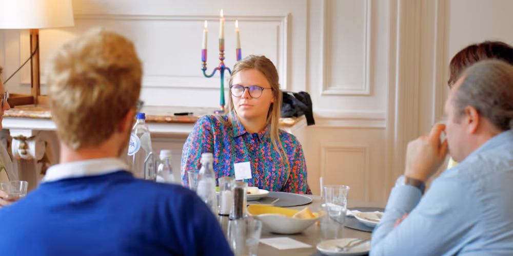 CERAN meeslepend taalseminar voor volwassenen