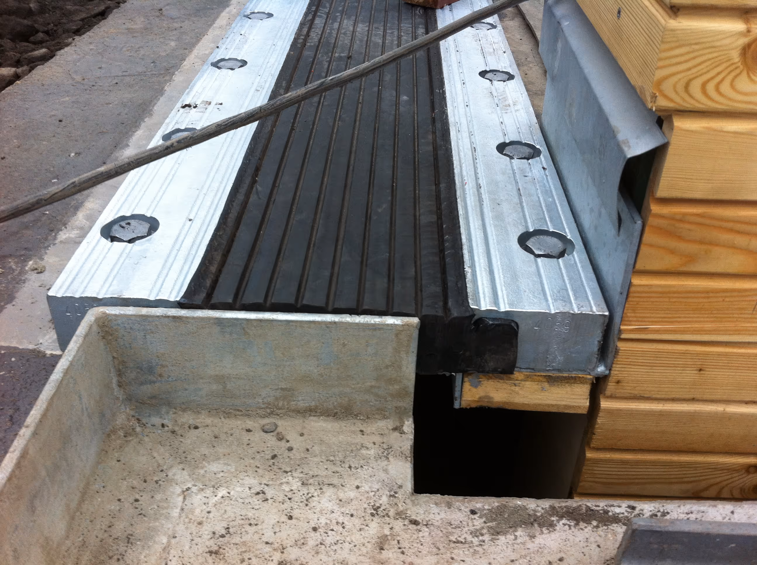 Detail einer Brückenkonstruktion – Tragwerksplanung und statische Nachweise IBWS