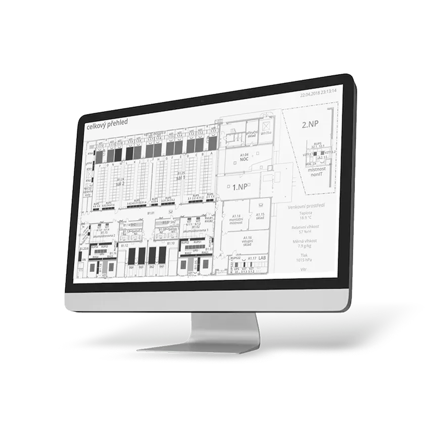Počítačový monitor zobrazující půdorys budovy s národními označeními místností a popisky v češtině.