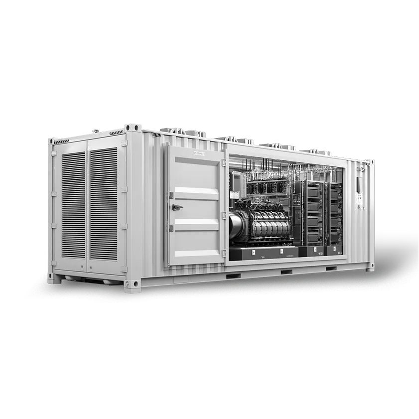 Průmyslová generátorová jednotka umístěná v kovovém kontejneru s otevřenými dveřmi odhalujícími motor a elektrické komponenty.