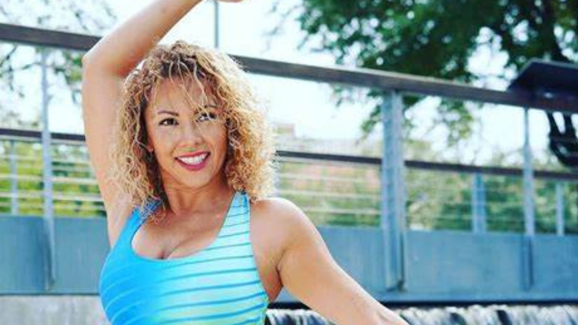 Yoga & Pilates Bilingual