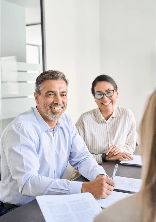 Attorney providing flexible legal support to business clients during a consultation