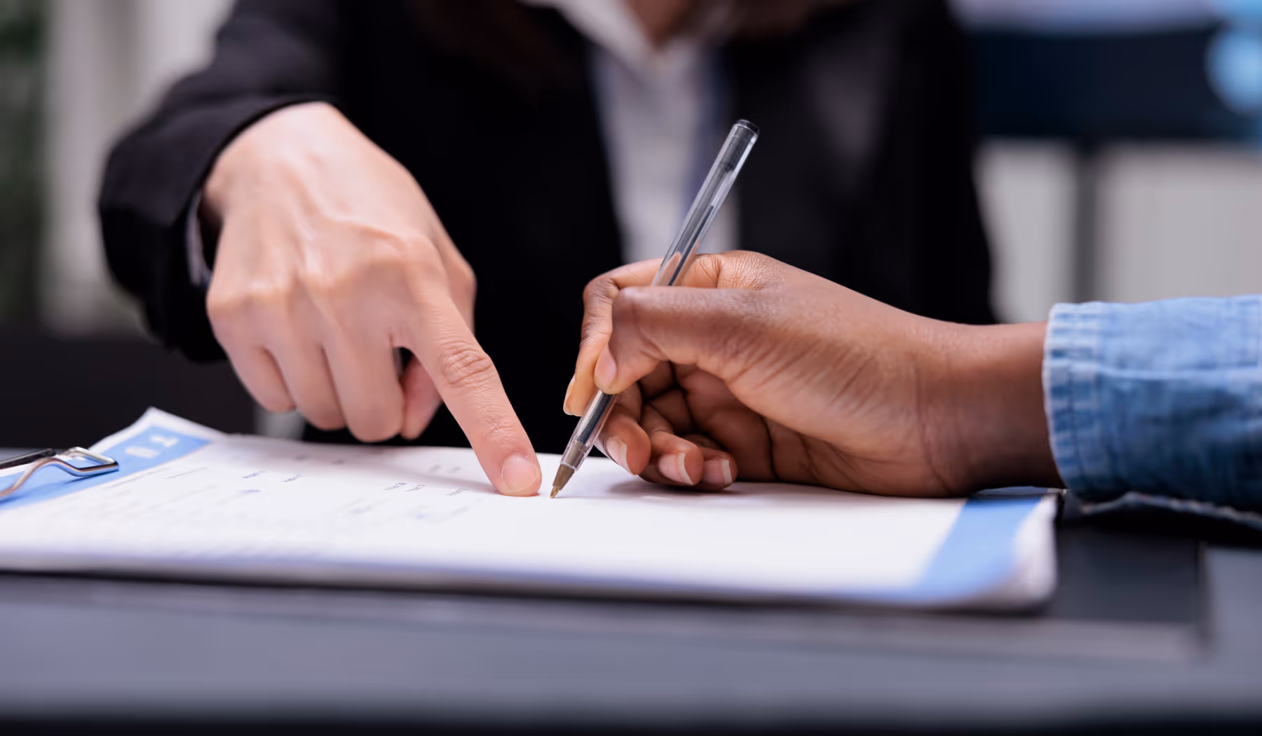 Your First Big Customer Contract: What Startups Should Never Sign Without Reviewing