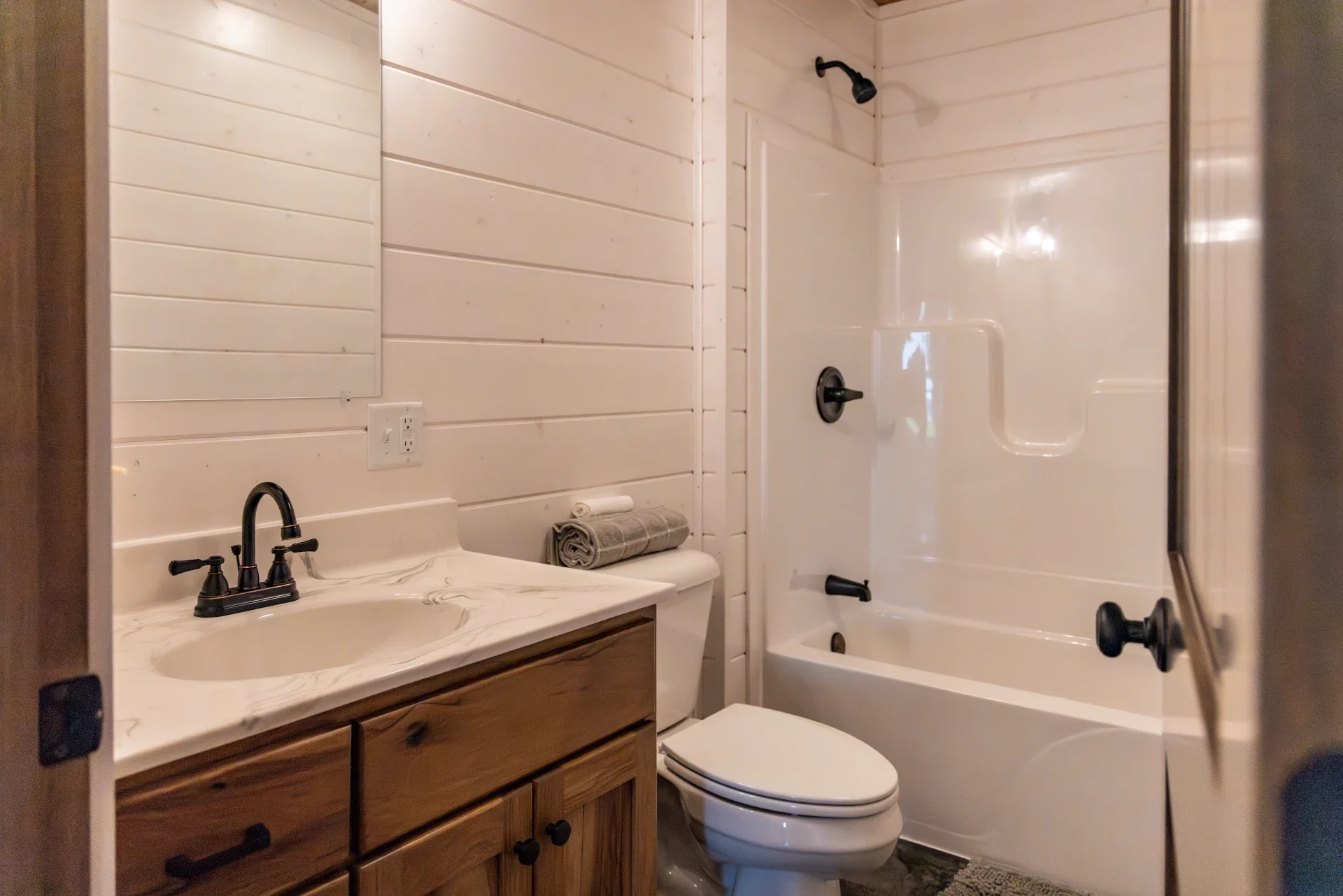 dogwood modular home bathroom 2