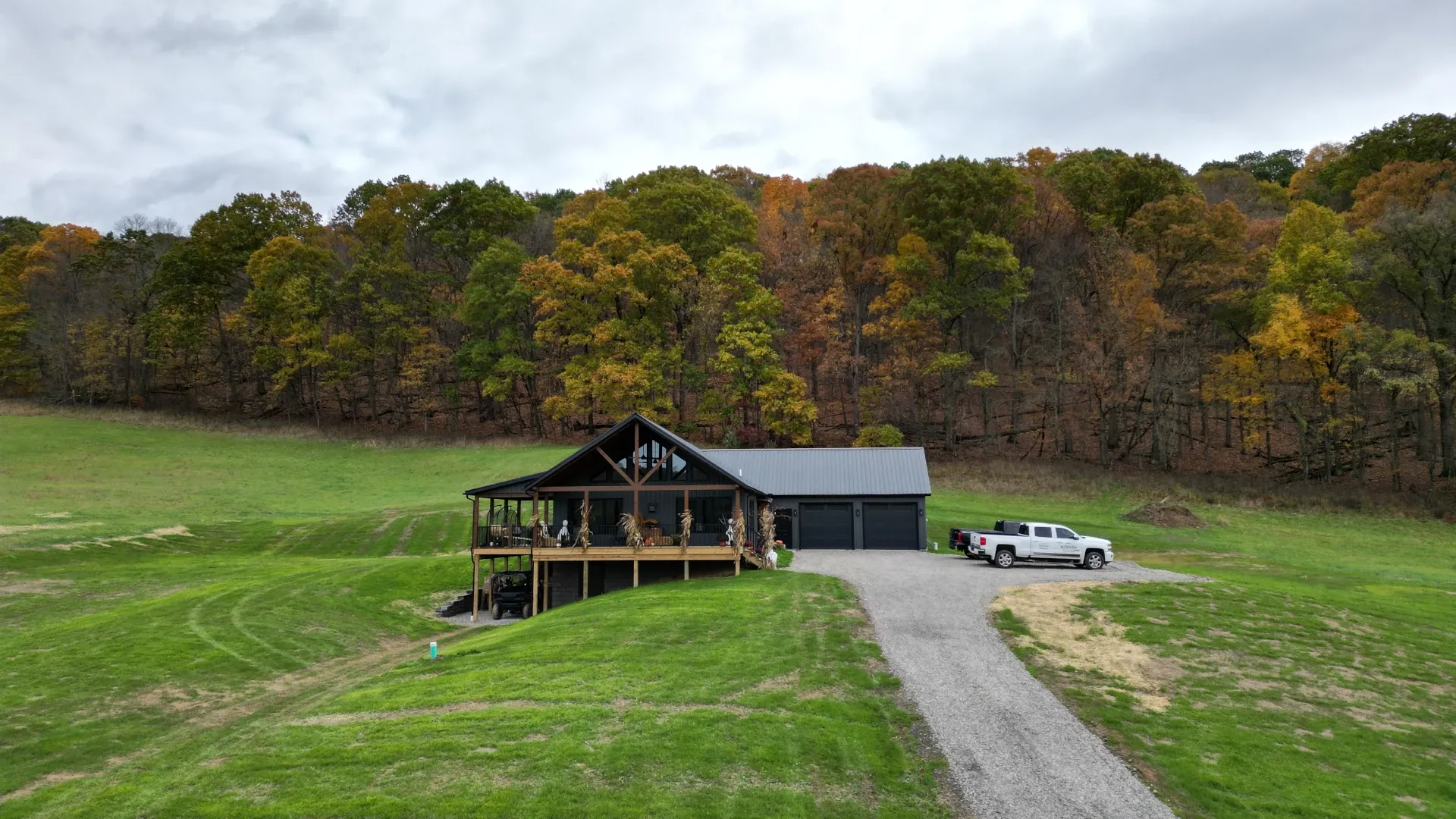 alpine lodge modulary home front afar