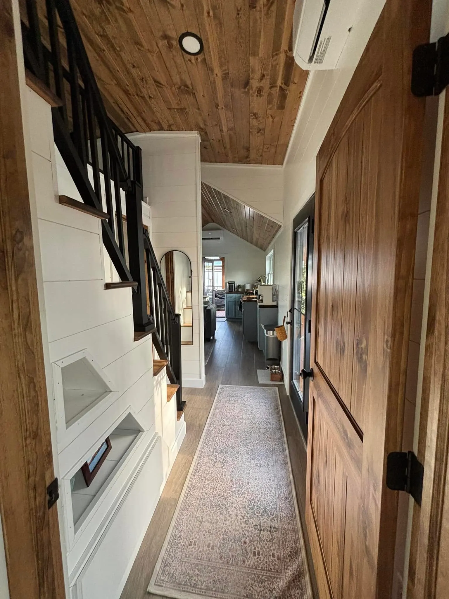 cedar ridge tiny home hallway