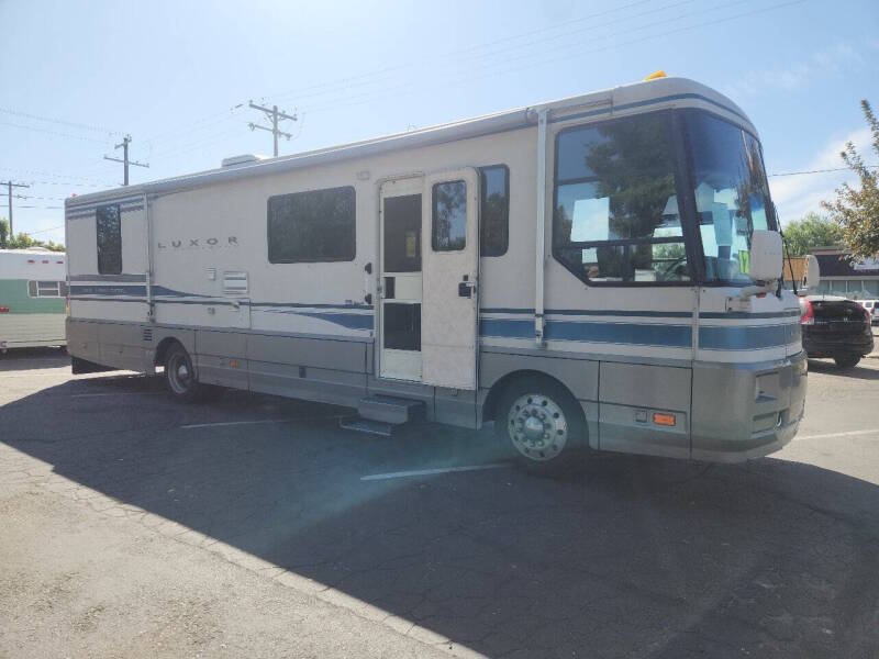 1995 Winnebago Luxor
