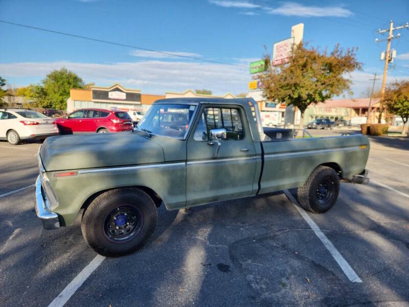 1975 Ford F-250