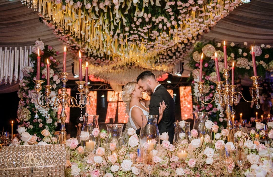 Cierre profesional evento de lujo Colombia - Desmontaje coordinado wedding planner experiencia completa