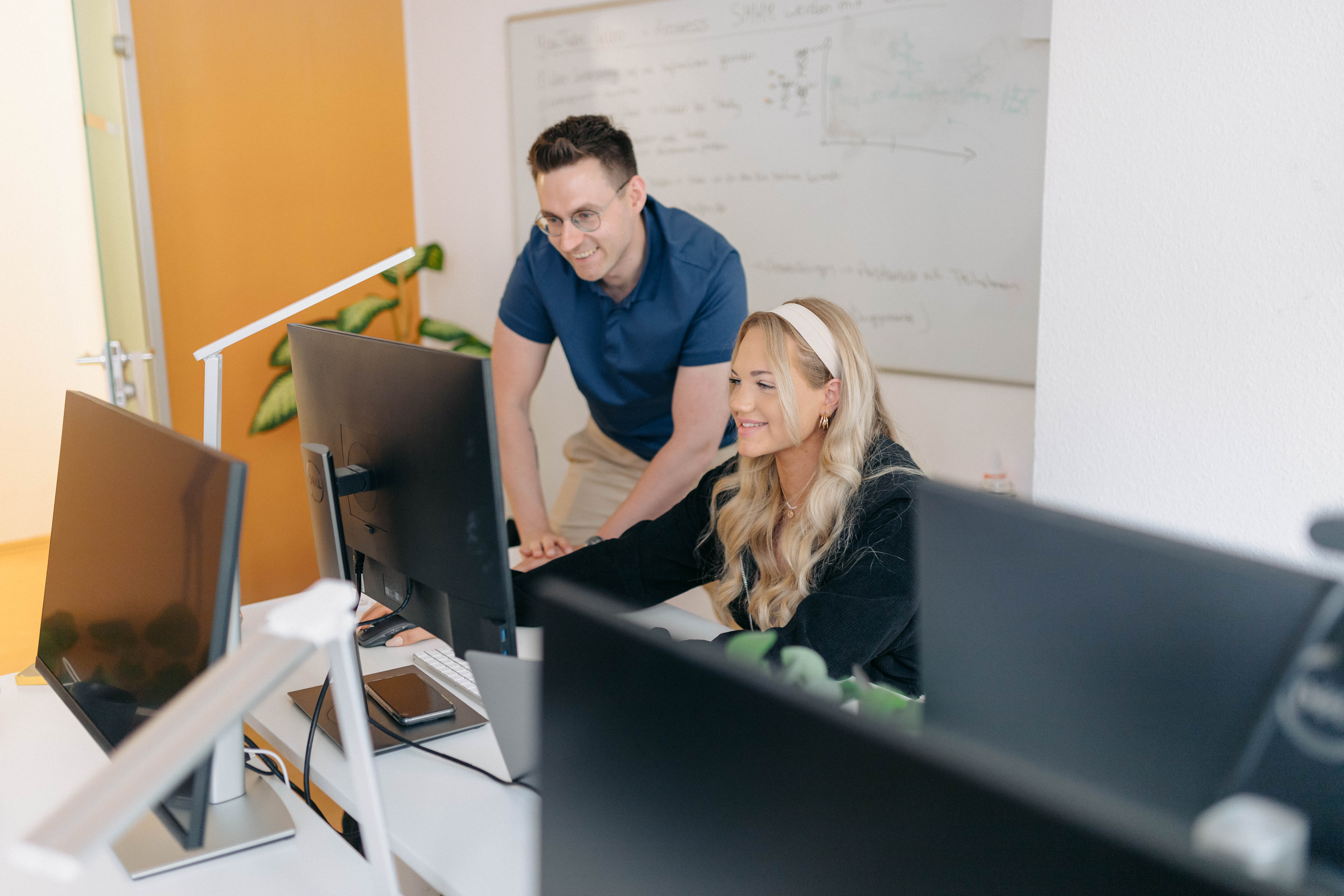 LinkedIn Recruiting: Vorteile, Kosten und Tools