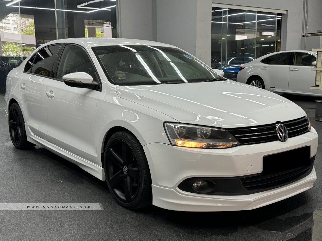 Volkswagen Jetta 1.4A TSI (New 5-yr COE)