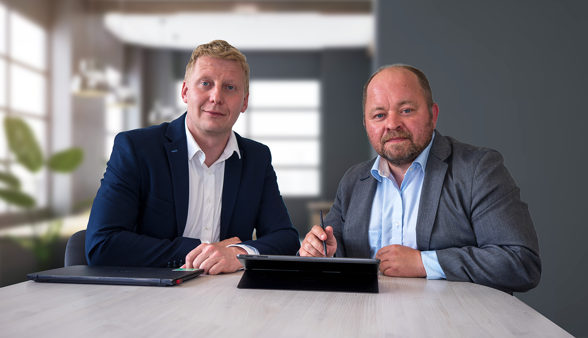 NAVITEC společná fotografie O nás