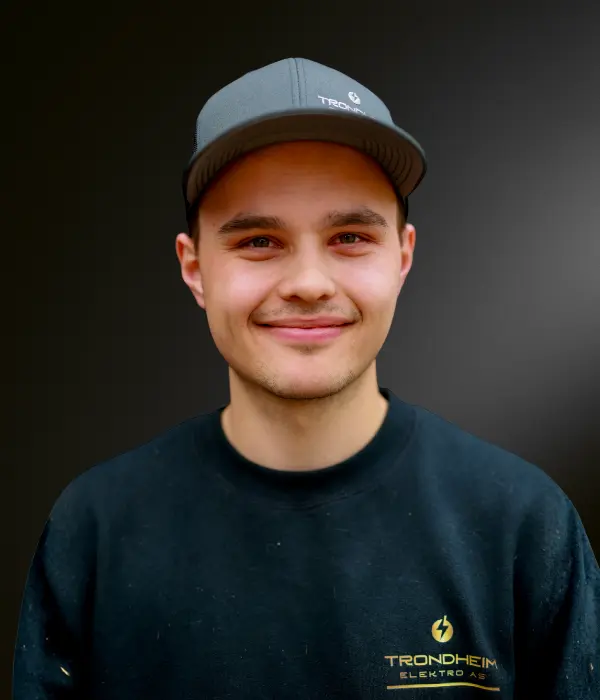 Montør Marcus Øverland hos Trondheim Elektro