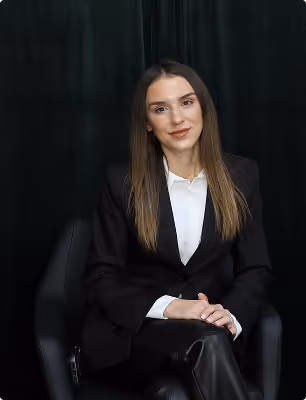 Olga Aleksić– advokat, član tima advokatske kancelarije Aleksić