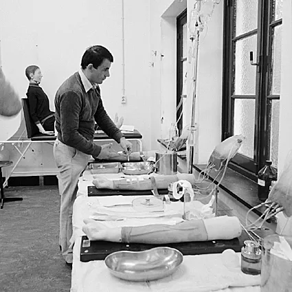 Oprichting van het Skillslab: praktische training voor Geneeskunde studenten