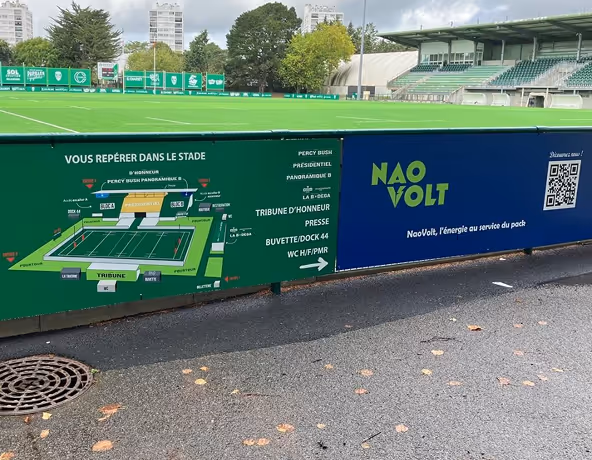 Panneau d’information à l’entrée des installations du Stade Nantais.