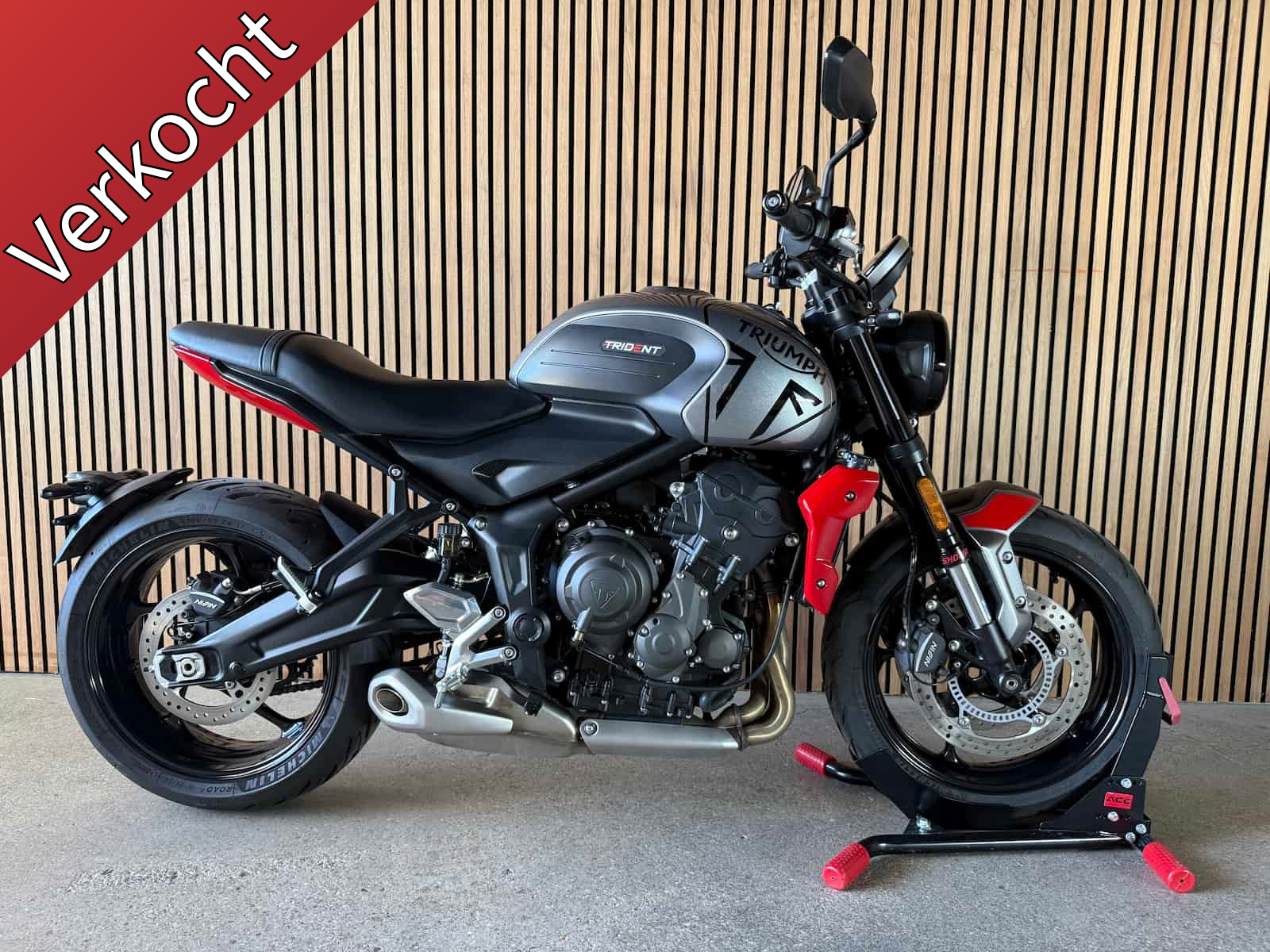 Triumph Trident 660