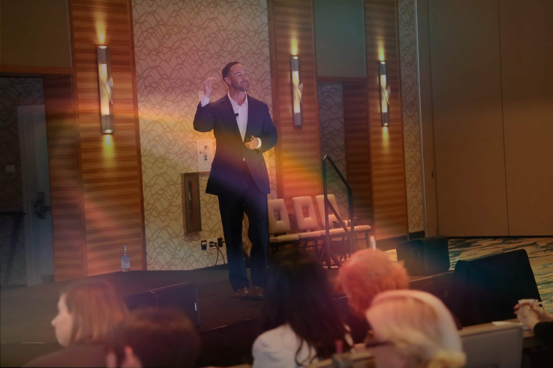 Is Speaking Off the Cuff a Good Technique?