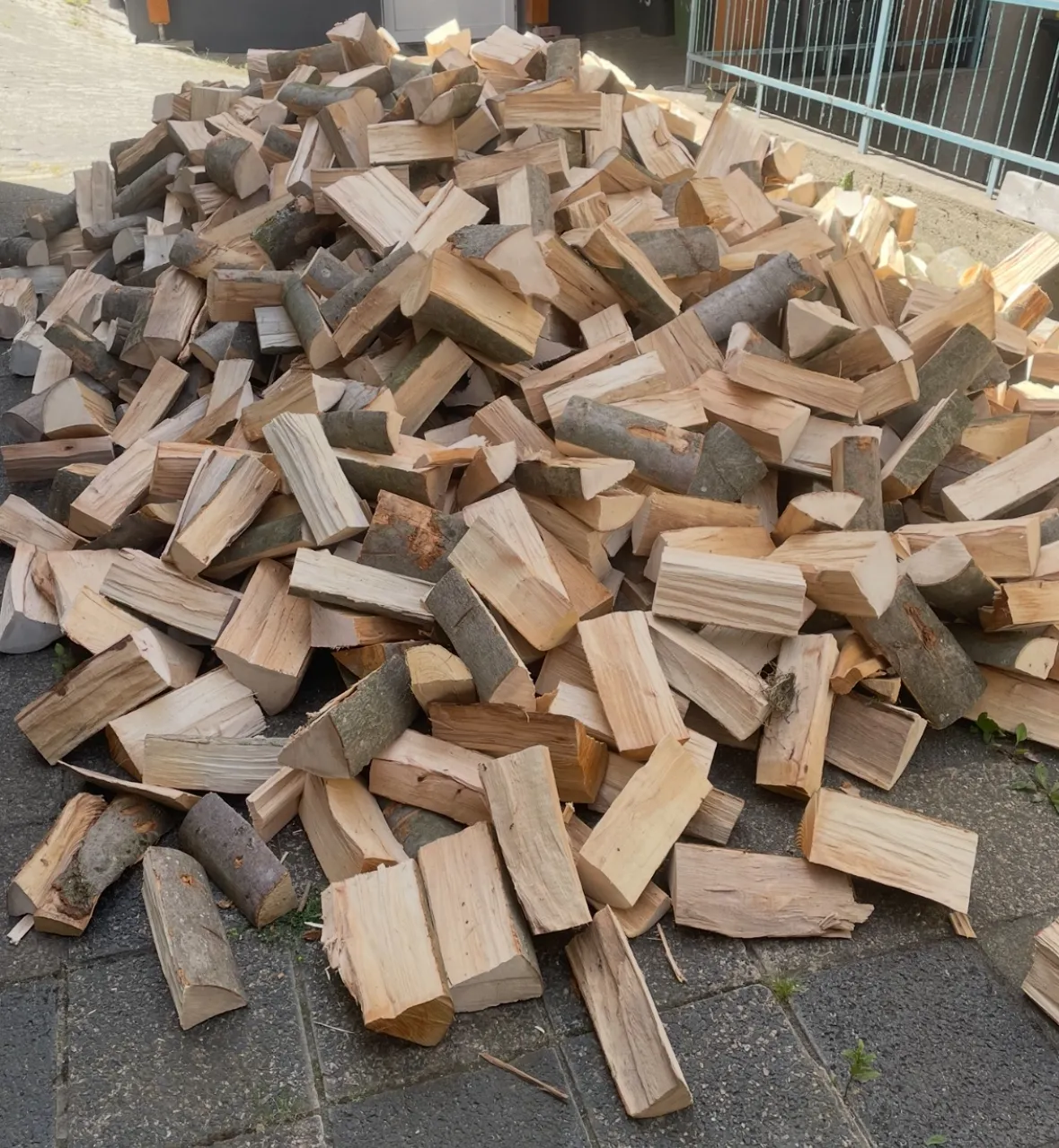 Brennholz von Holz Tenzer in Bingen