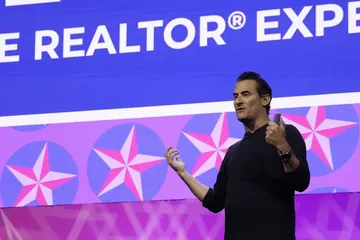 Matt Britton speaking on stage