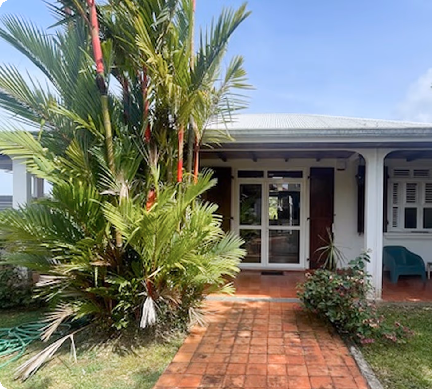 Cabinet vue de l'extérieur.