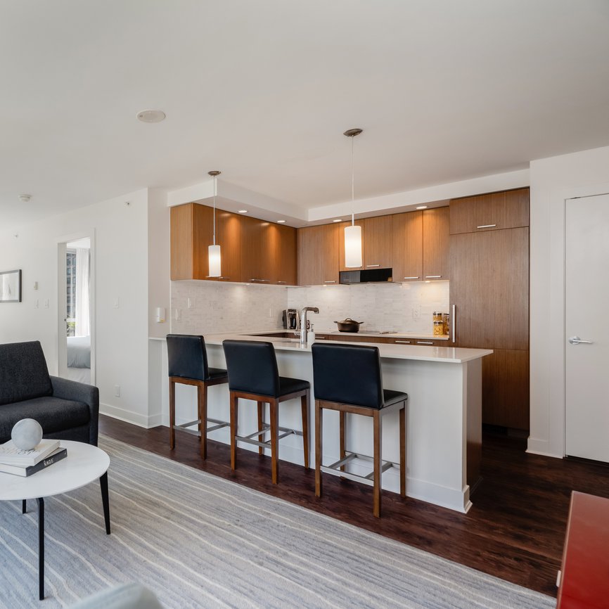 image of cozy study nook (for an edtech)