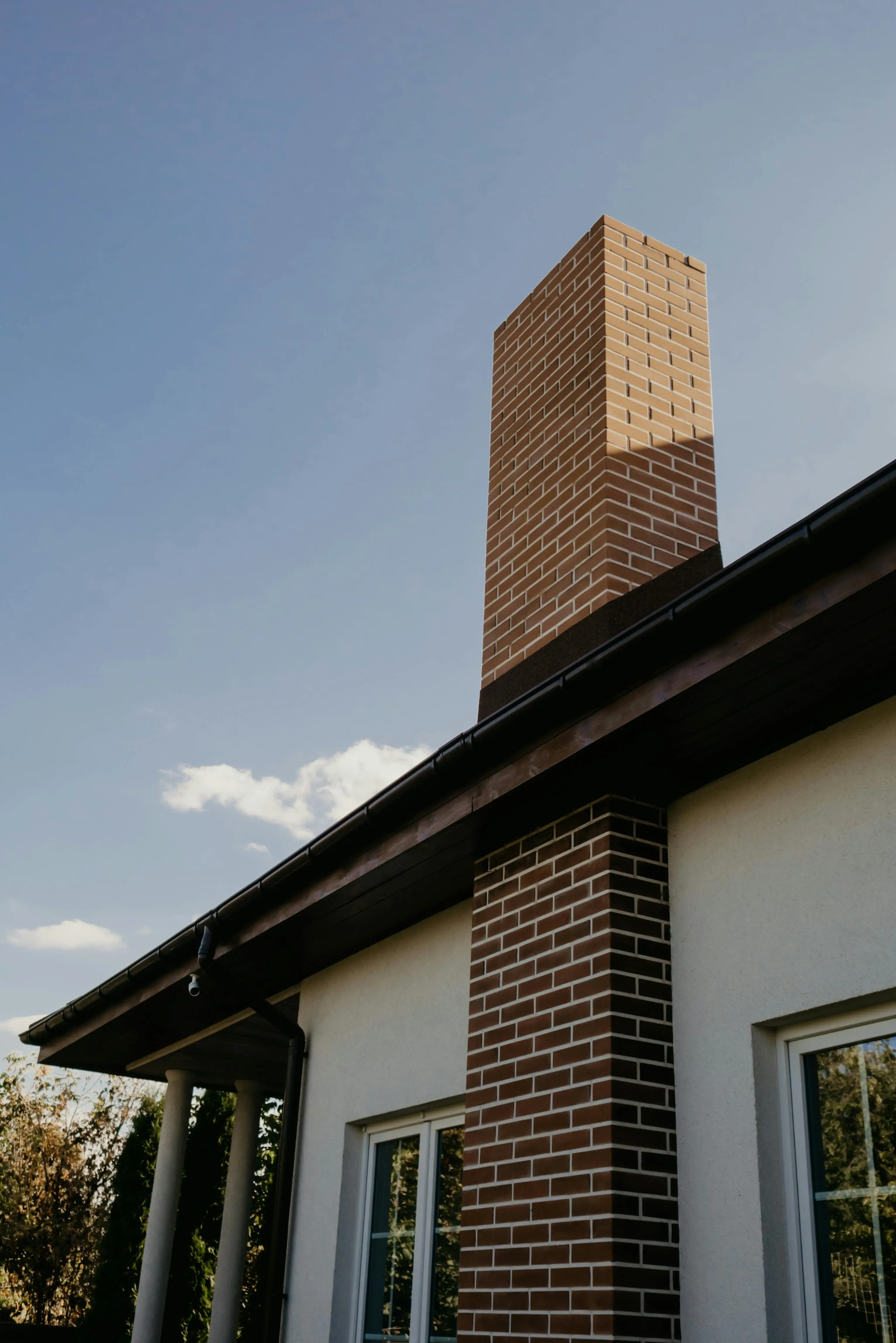 Gutter replacement by Dekoven Roofing in Houston