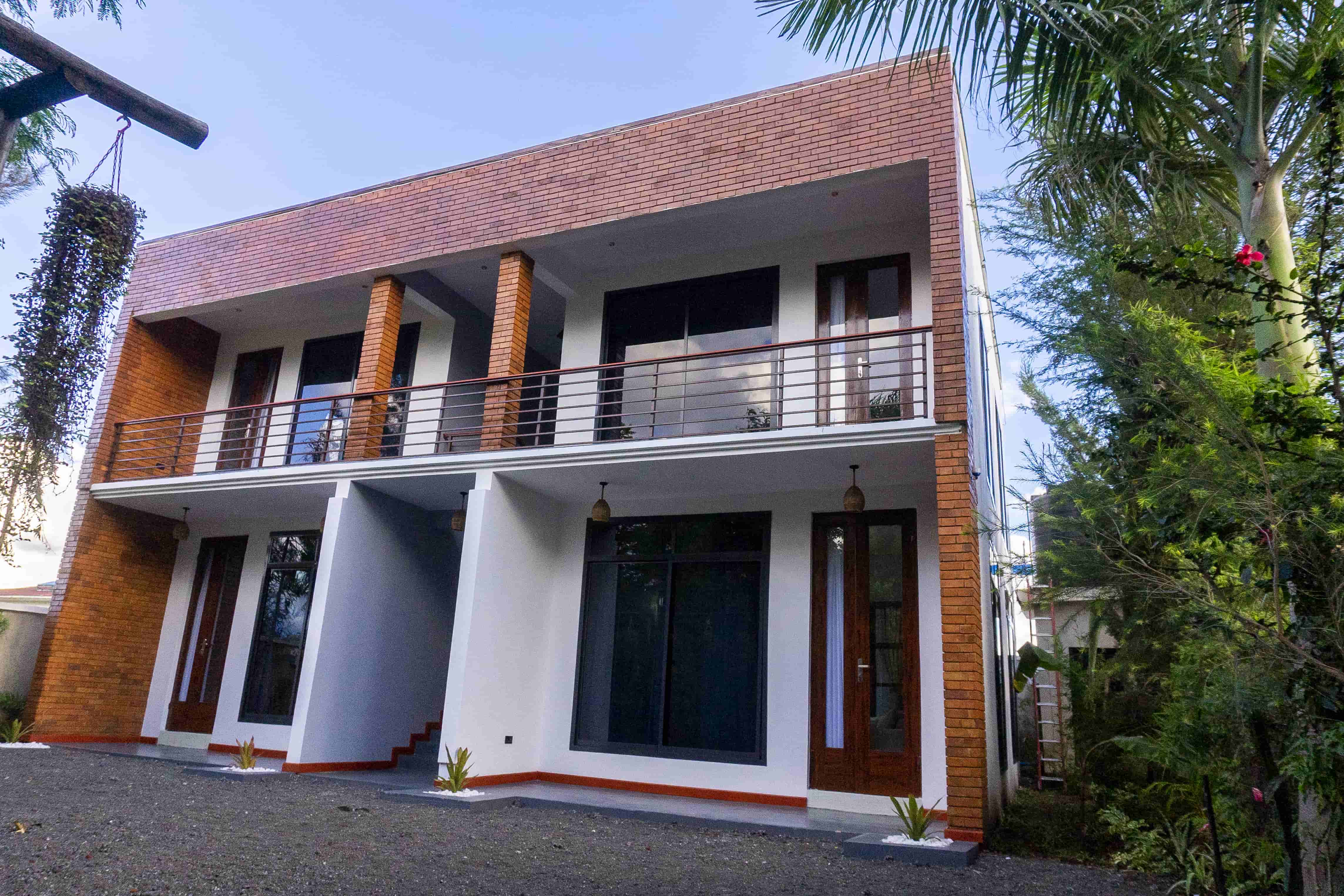 Aura House