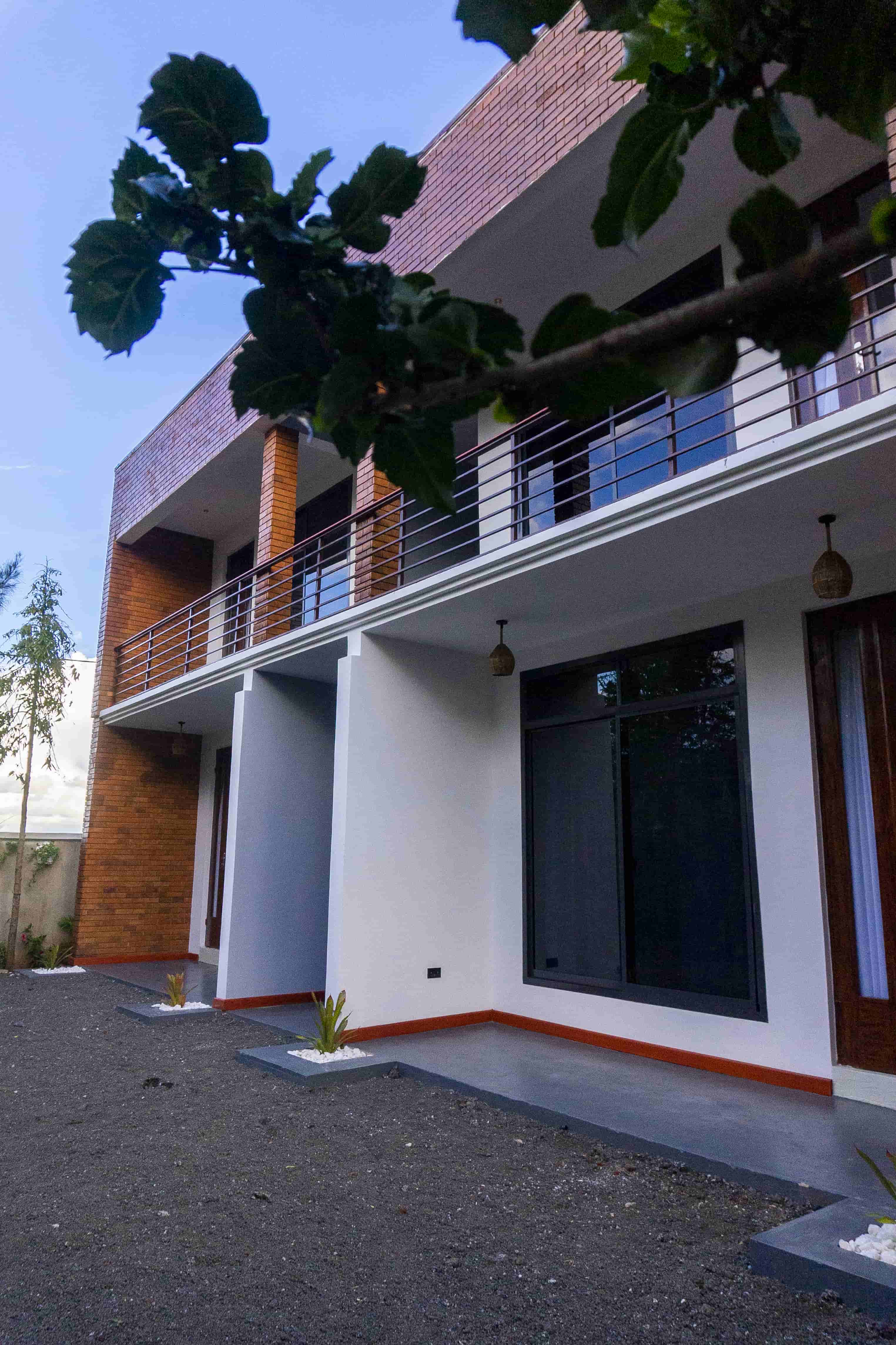 Aura House