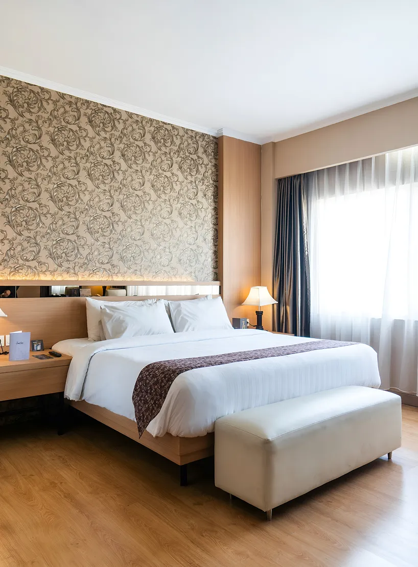 Home-one-feature-image-one