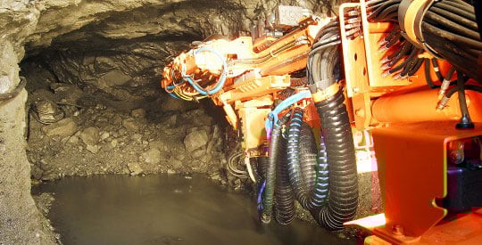 Material handling warehouse with automated conveyor belts and sorting equipment#1.6