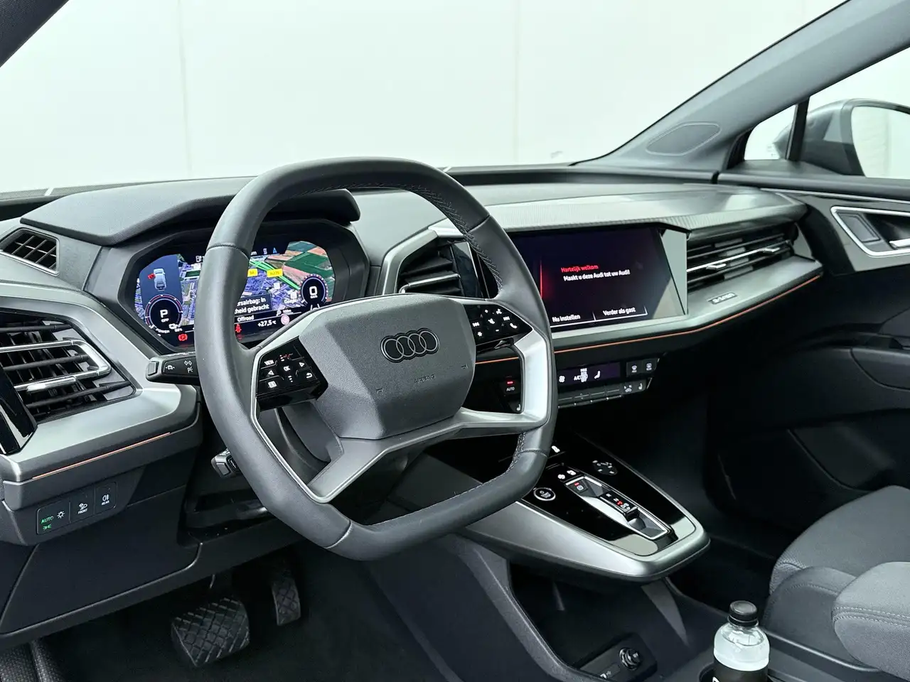 Auto-interieur als voorbereiding op een veilige proefrit