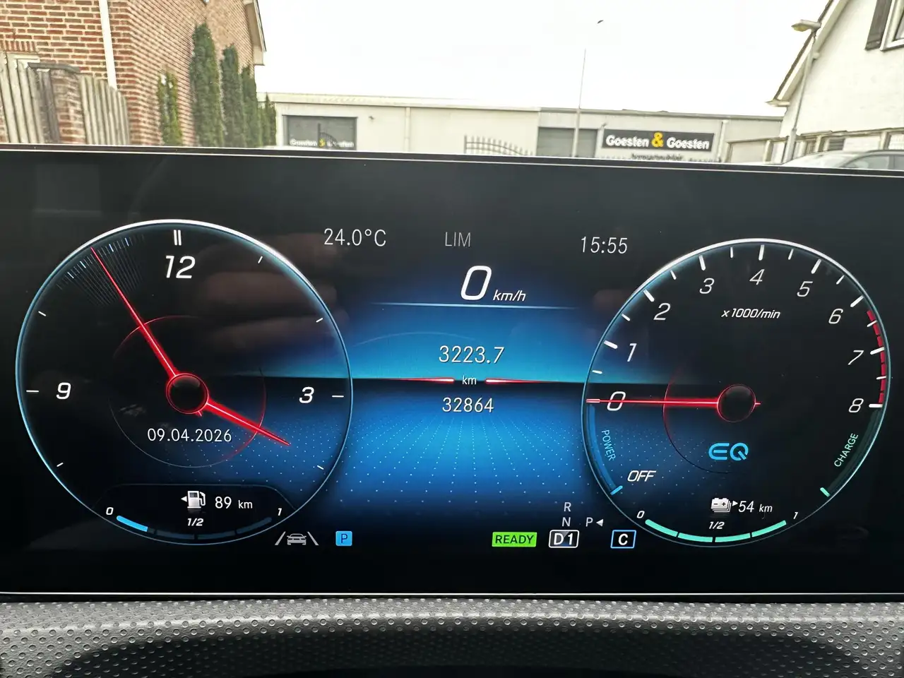 Digitale tellerstand in een dashboard bij controle van een NAP-oordeel