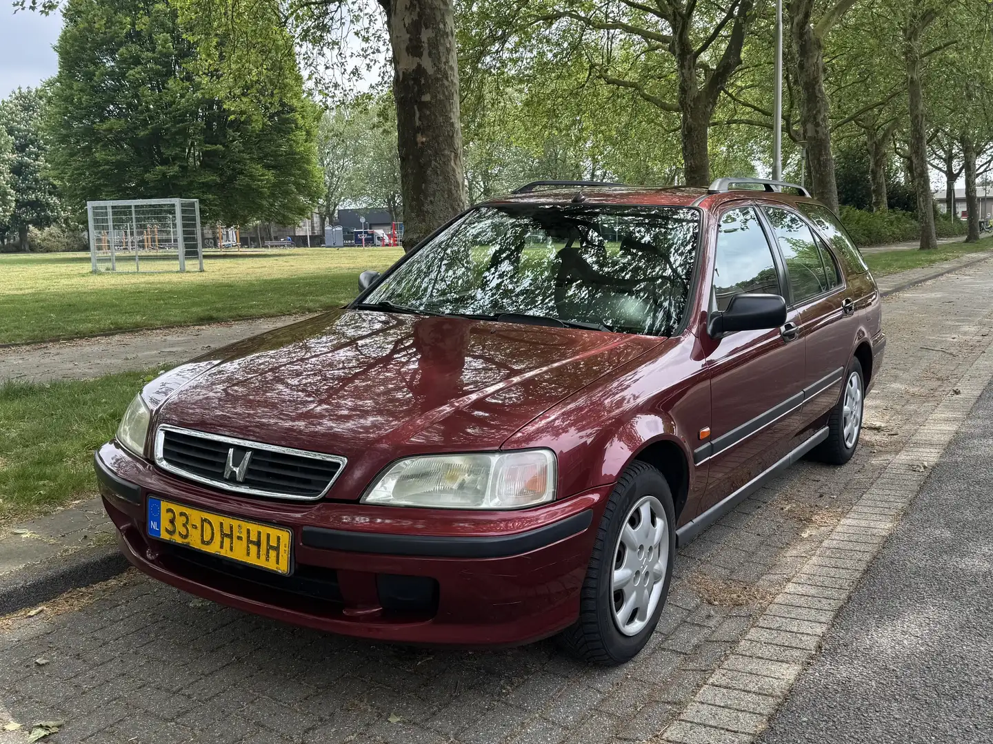 Honda Civic Aerodeck bij controle van een online autoadvertentie vóór aankoop