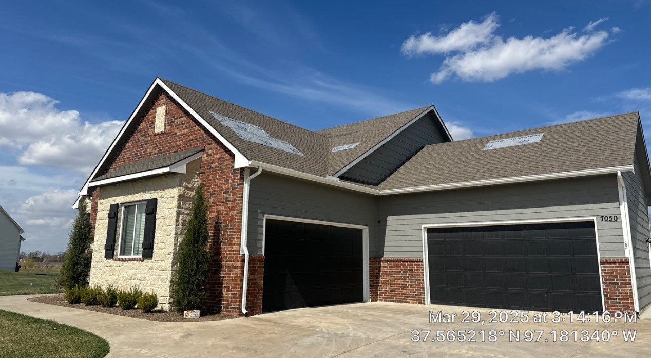 residential roofing service in Andover, KS