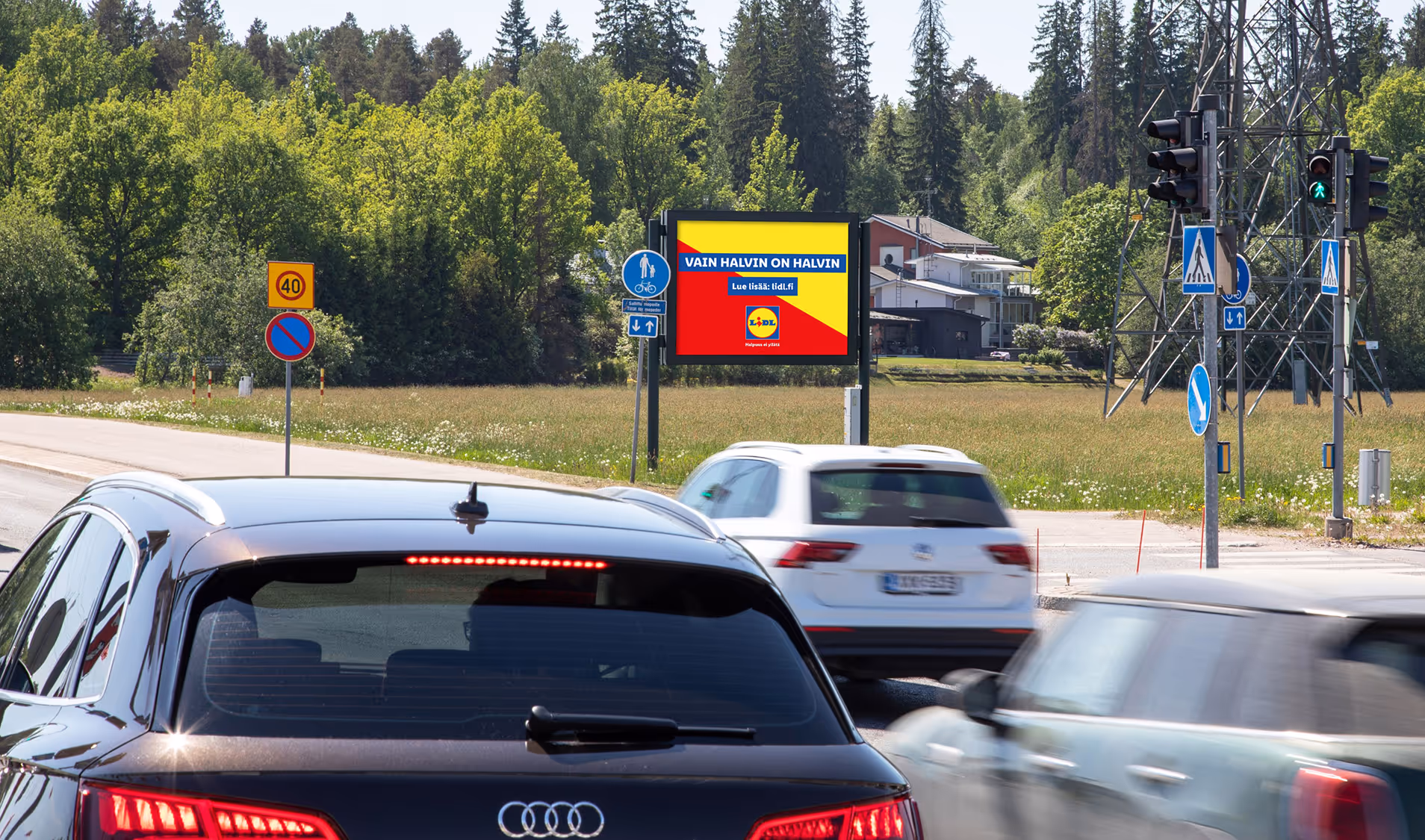 Tienvarsimainos Tammistossa