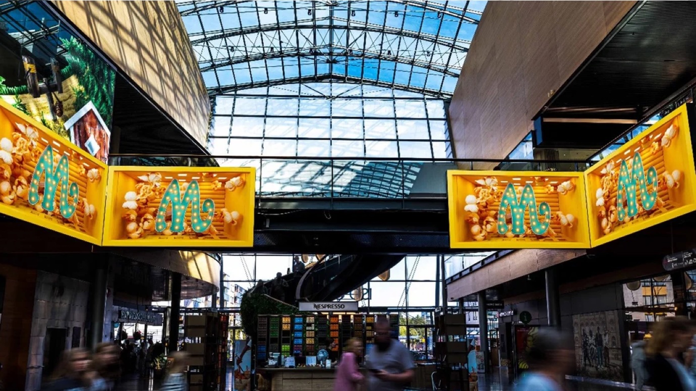 Iso Omena kulmanäyttö