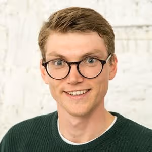 Headshot of Charlie