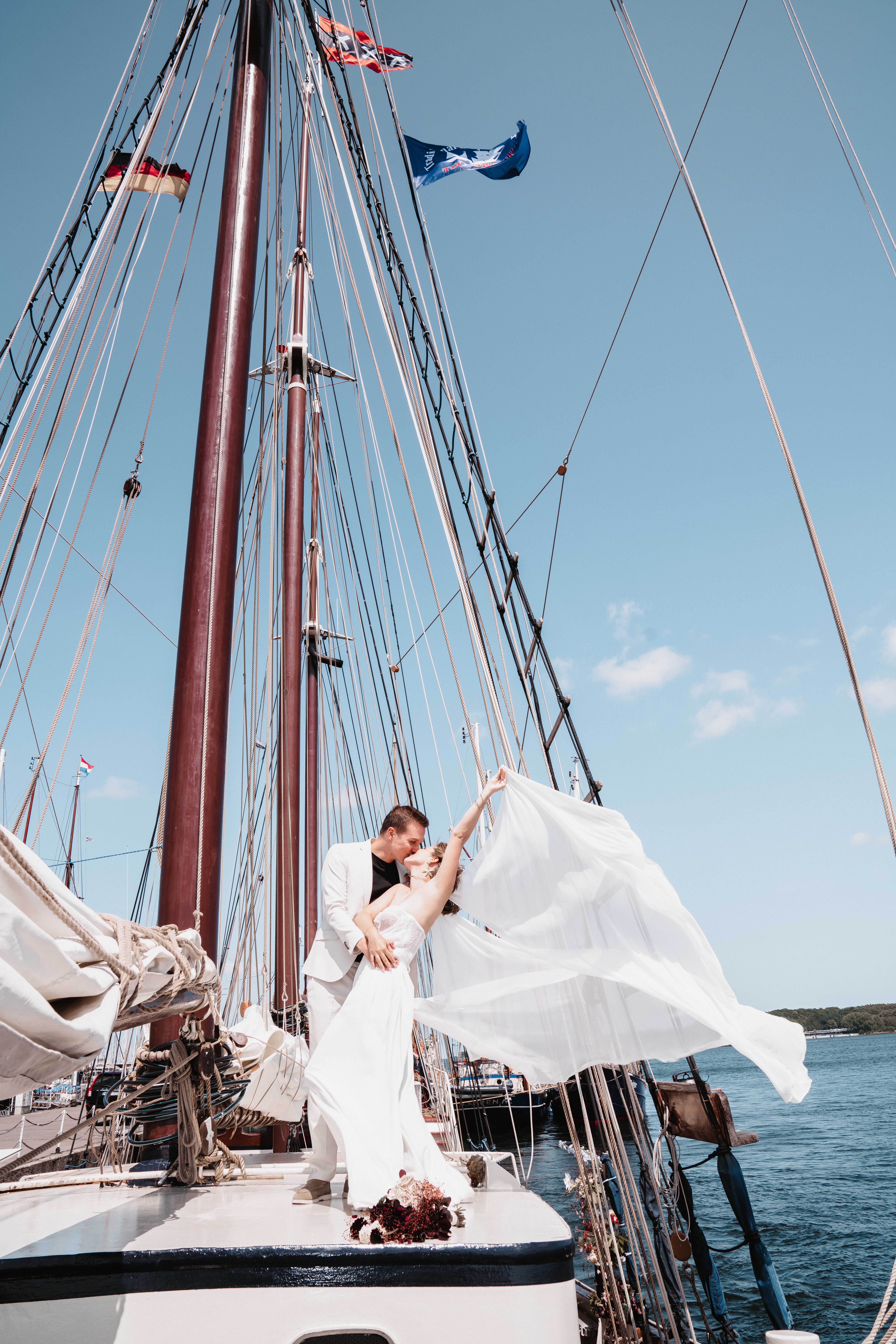 Hochzeit auf einem Boot