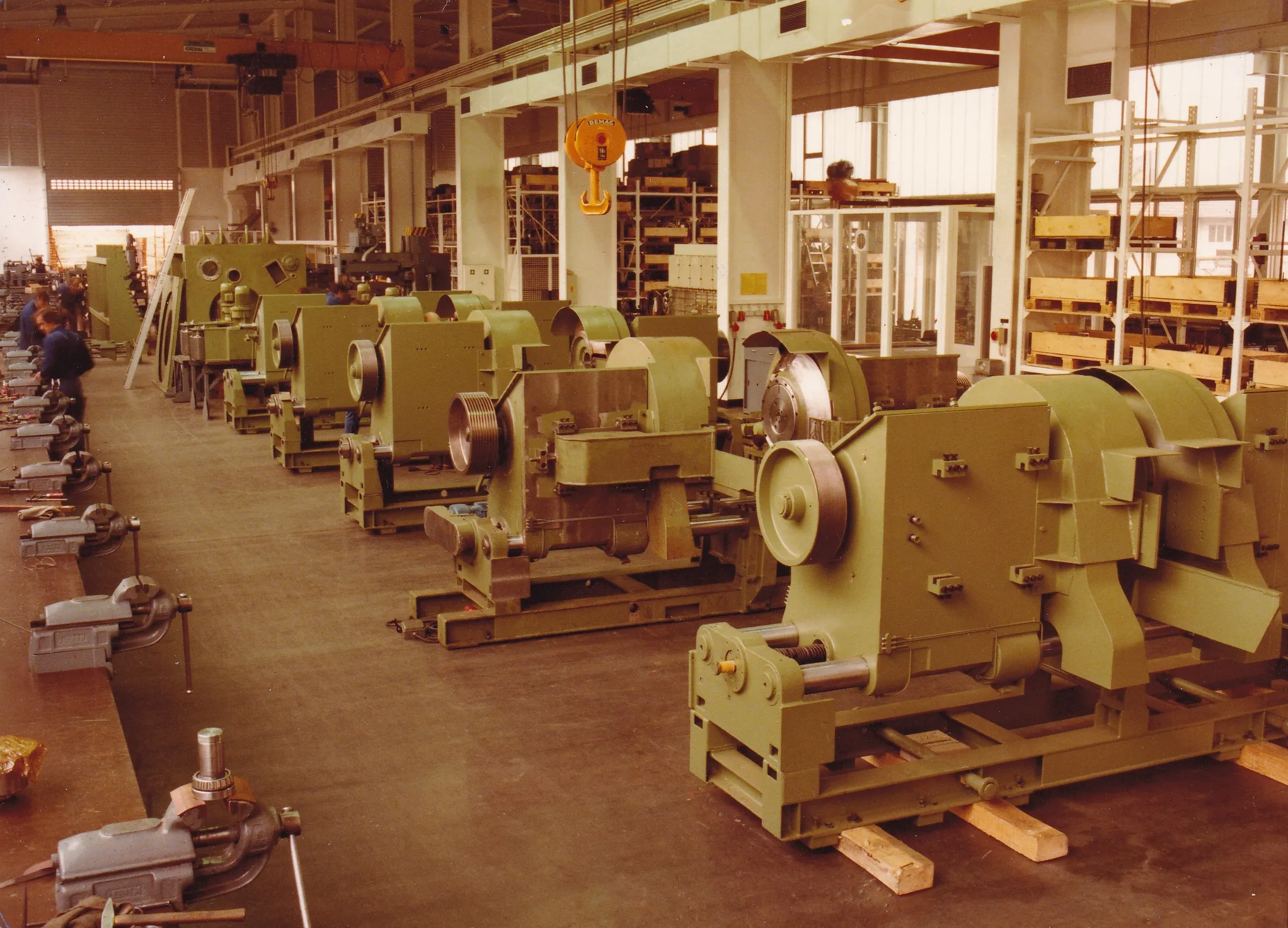 Historische Werksmontage bei LINCK aus dem Jahr 1979 mit aufgebauten Profiliereinheiten.