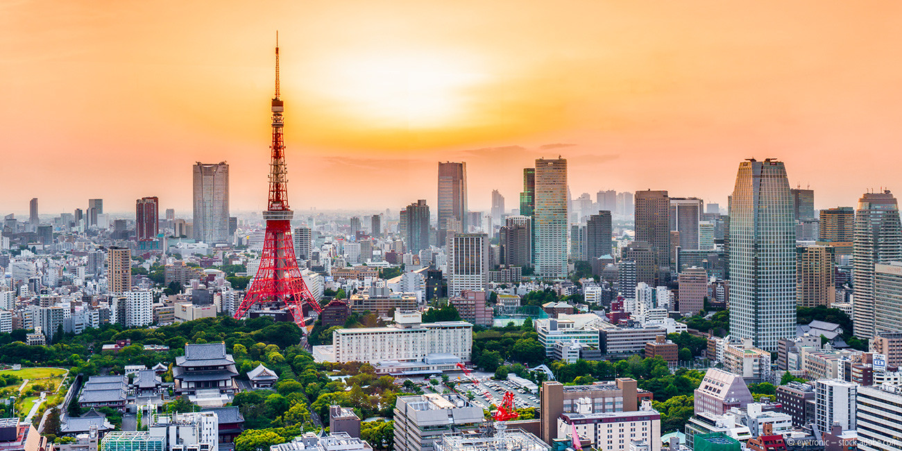 Tokyo skyline at sunset featuring Tokyo Tower