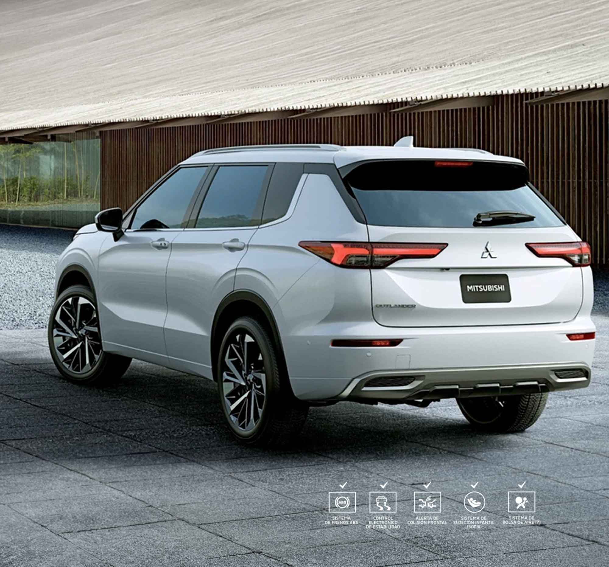 Mitsubishi All New Outlander parte trasera