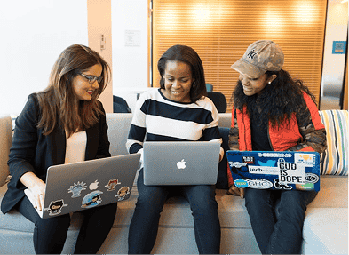 1 group of people doing a meeting