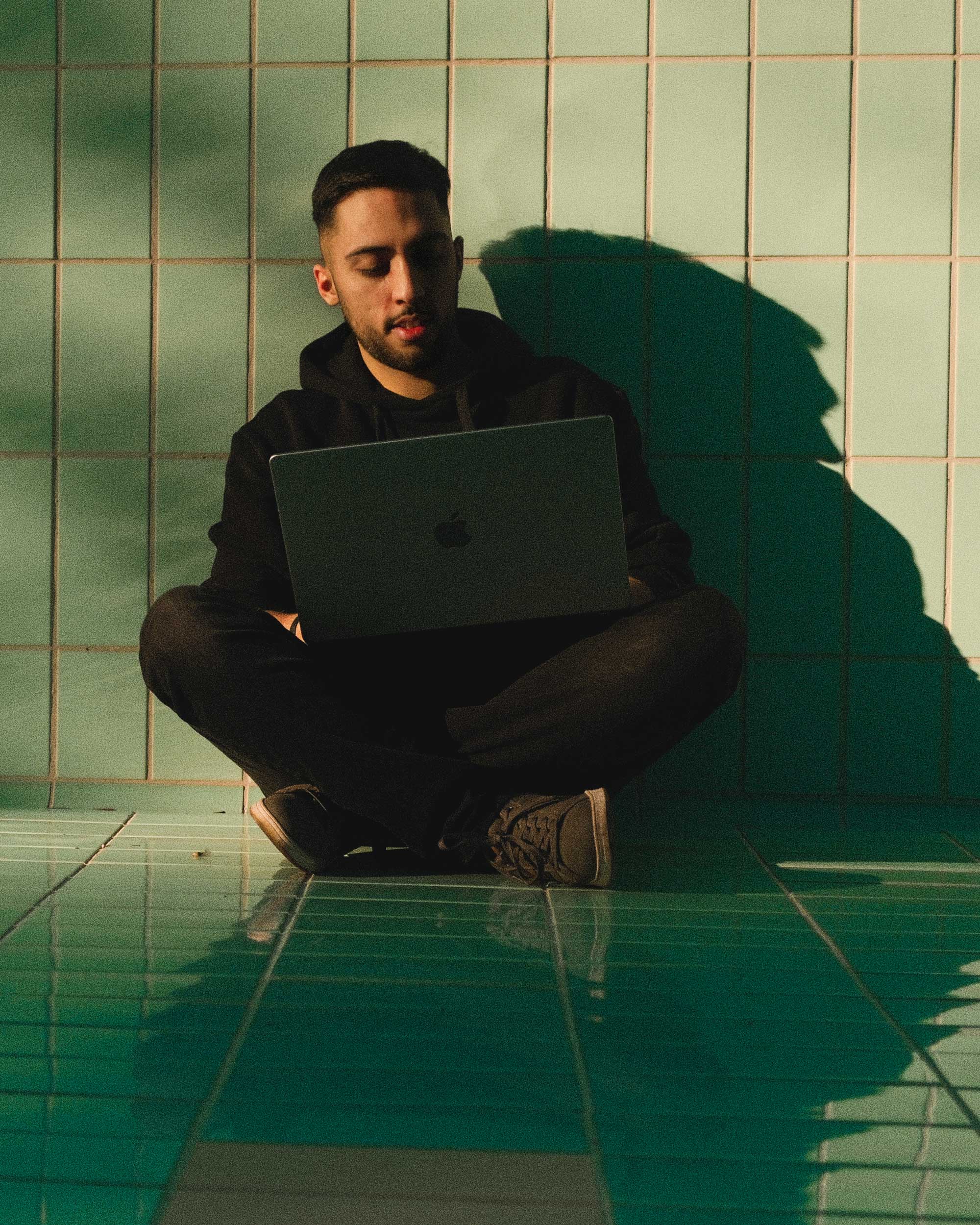 Raja Zeeshan - Vivido Team Member