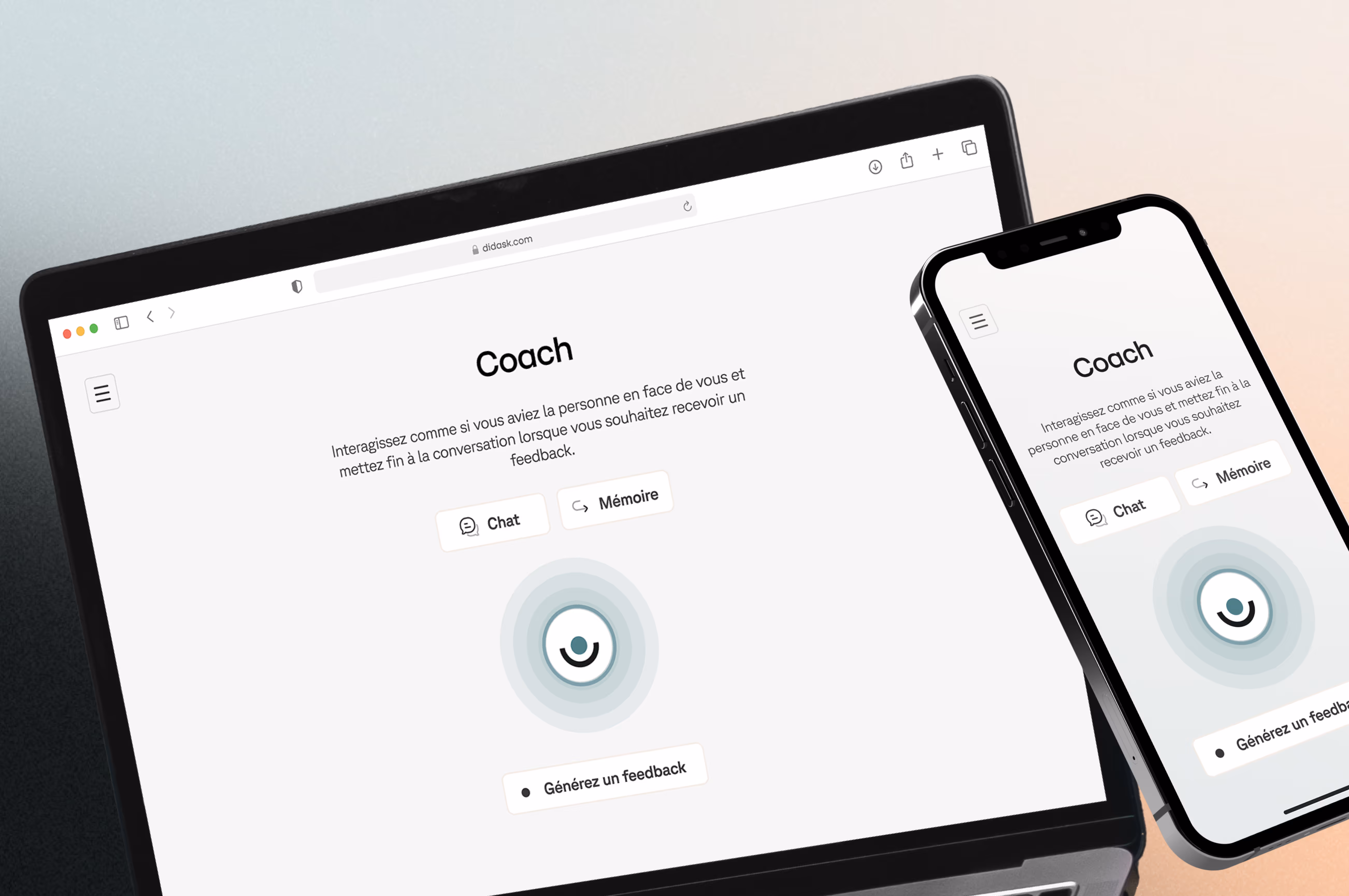 Interface du coach Didask interactif affichée sur un ordinateur portable et un smartphone, avec options Chat, Mémoire et un bouton pour générer un feedback.