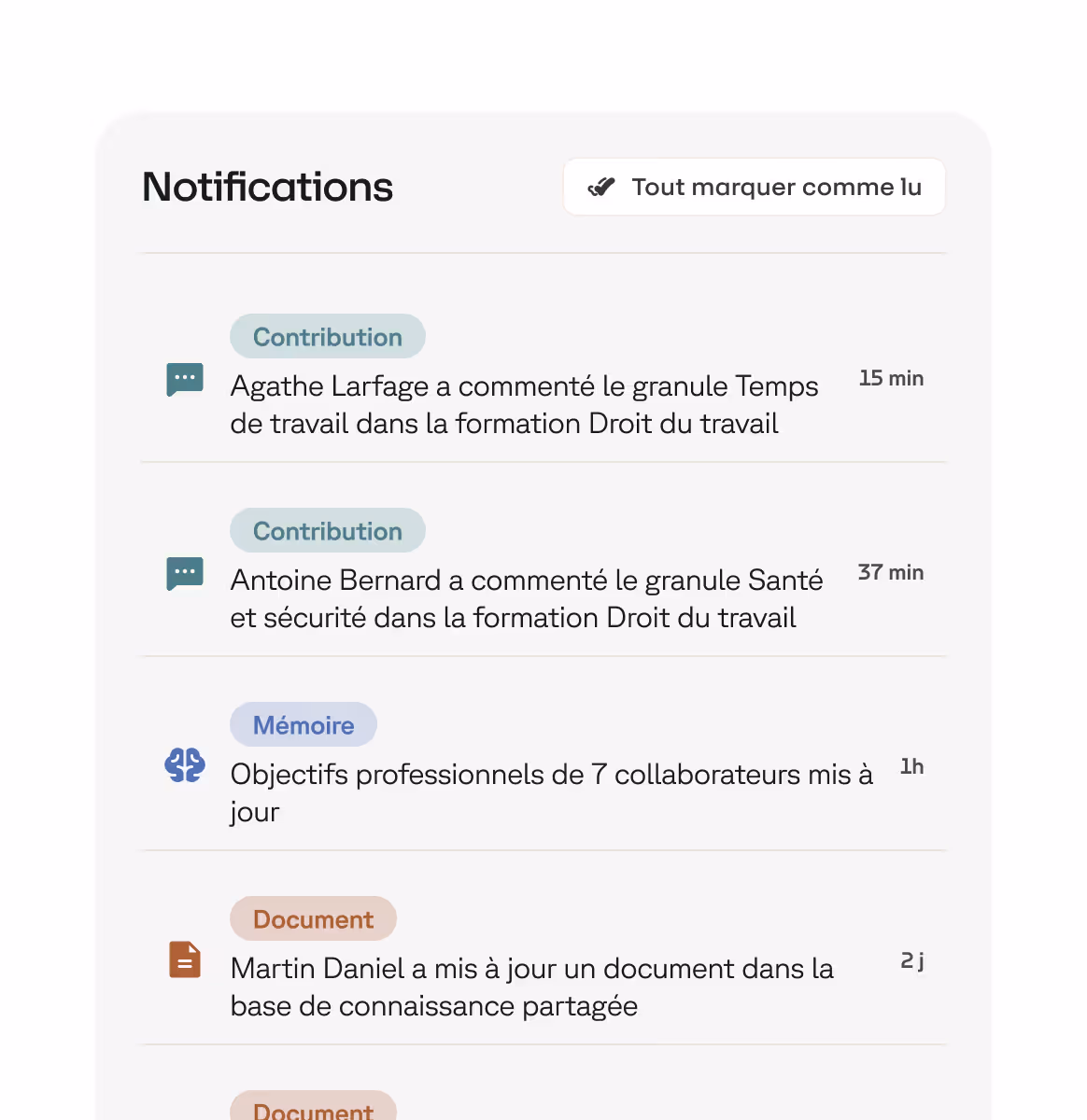 Capture d'écran d'une liste de notifications avec des contributions, un mémoire et un document récents, indiquant les noms des utilisateurs, le contenu commenté ou mis à jour, et le temps écoulé.