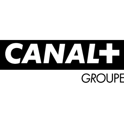 Logo de Canal+ Groupe en blanc sur fond noir.