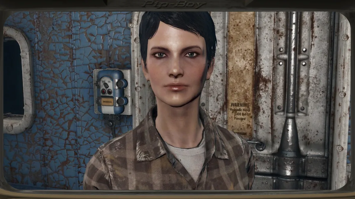 Curie en su cuerpo sintético, ya fuera del Refugio 81, en Fallout 4