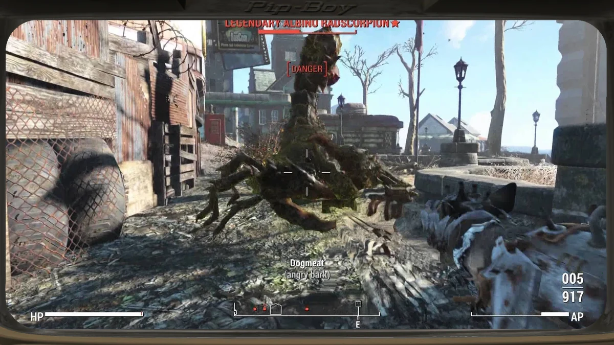 Un mutascorpius albino legendario en Fallout 4, marcado con la estrella de los enemigos legendarios